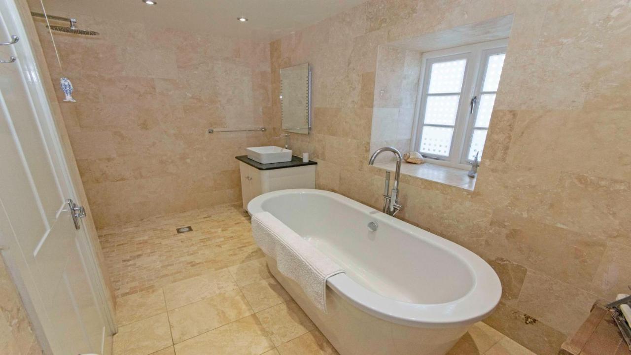 Crowborough Farm - Impressive & Sophisicated Home Surrounded By Unspoilt Countryside In Georgeham - Dog Friendly, Sleeps 14 Bagian luar foto